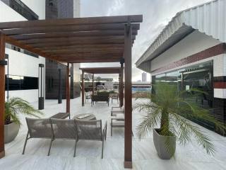 Apartamento para locação, com 4 quartos, sendo 4 suítes no bairro Mirante em Campina Grande