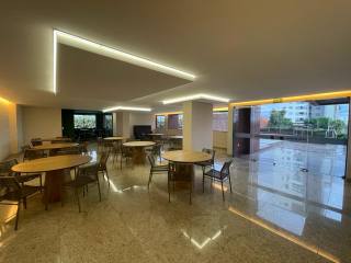 Apartamento para locação, com 4 quartos, sendo 4 suítes no bairro Mirante em Campina Grande