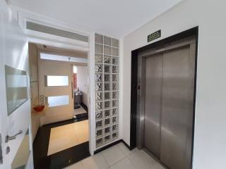 Apartamento para locação, com 4 quartos, sendo 4 suítes no bairro Mirante em Campina Grande