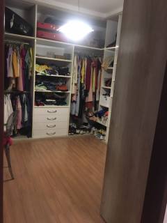 Casa à venda, com 4 quartos, sendo 3 suítes no bairro São José, Campina Grande													<<< Selecione uma Cidade em 													<<< Selecione uma Estado