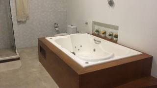 Casa à venda, com 4 quartos, sendo 3 suítes no bairro São José, Campina Grande													<<< Selecione uma Cidade em 													<<< Selecione uma Estado