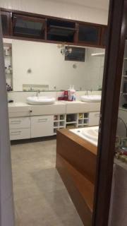 Casa à venda, com 4 quartos, sendo 3 suítes no bairro São José, Campina Grande													<<< Selecione uma Cidade em 													<<< Selecione uma Estado