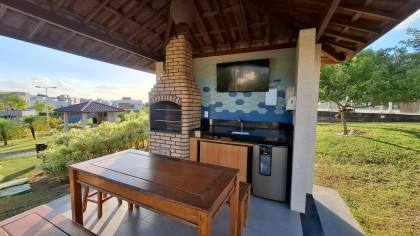 Casa à venda, em condomínio fechado, com 3 quartos, sendo 1 suíte em Campina Grande