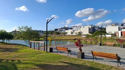 Casa à venda, em condomínio fechado, com 3 quartos, sendo 1 suíte em Campina Grande