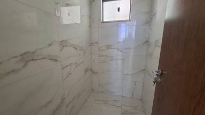 Casa à venda, em condomínio fechado, com 3 quartos, sendo 1 suíte em Campina Grande