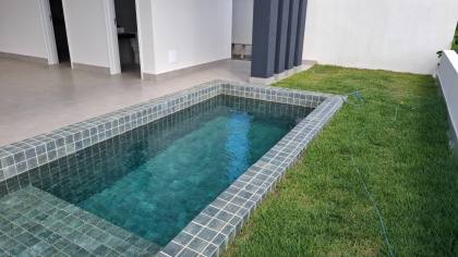 Casa de Condomínio à venda com 4 quartos, sendo 3 suítes no Terras Alphaville