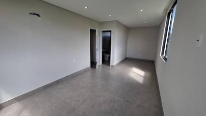 Casa de Condomínio à venda com 4 quartos, sendo 3 suítes no Terras Alphaville