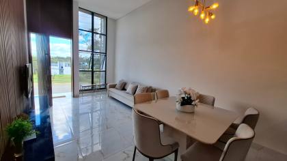 Casa à venda PORTEIRA FECHADA, com 3 quartos, 2 suítes no  Giardino Bianco Condomínio