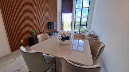 Casa à venda PORTEIRA FECHADA, com 3 quartos, 2 suítes no  Giardino Bianco Condomínio