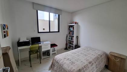 Casa à venda PORTEIRA FECHADA, com 3 quartos, 2 suítes no  Giardino Bianco Condomínio