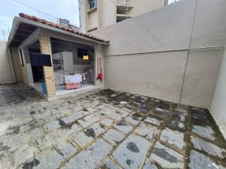 Casa a venda no bairro da Prata, em Campina Grande