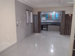 Casa à venda com 5 quartos, sendo 2 suítes, no bairro Malvinas em Campina Grande