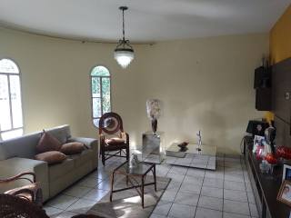 Casa à venda com 5 quartos 2 suítes no bairro Catolé em Campina Grande