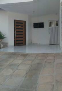 Casa a Venda com 3 quartos, sendo 2 suítes no bairro Jardim Paulistano em Campina Grande