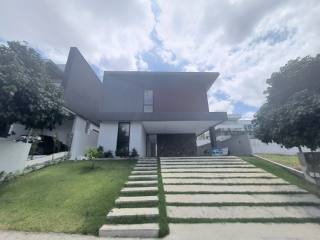 Casa de condomínio fechado à venda, com 4 suítes, no Mirante, em Campina Grande