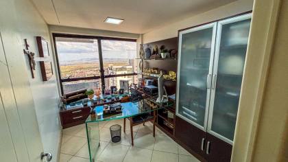 Apartamento à venda com 3 suítes no bairro do Mirante em Campina Grande