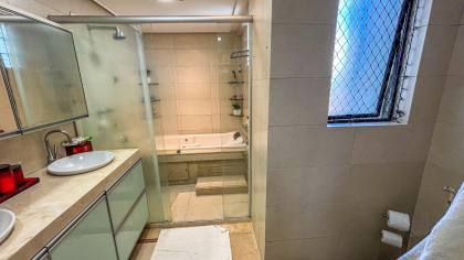 Apartamento à venda com 3 suítes no bairro do Mirante em Campina Grande