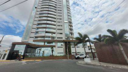 Apartamento à venda com 3 suítes, sendo 1 reversível, no bairro Alto Branco em Campina Grande