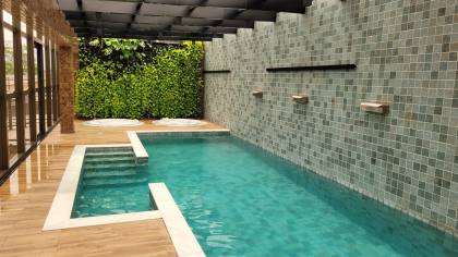 Apartamento à venda com 3 suítes, sendo 1 reversível, no bairro Alto Branco em Campina Grande