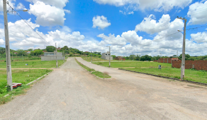 Terreno plano à venda na Vila Maria da Luz, a 7km de Campina Grande
