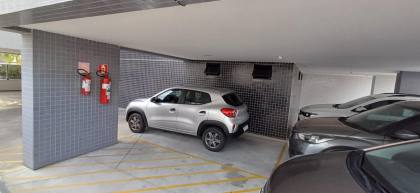 Apartamento à venda com 2 quartos, sendo 1 suíte no bairro Manaíra em João Pessoa