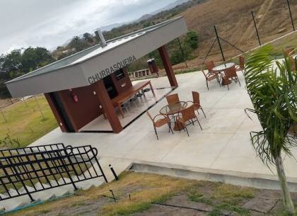 Terreno à venda em condomínio fechado