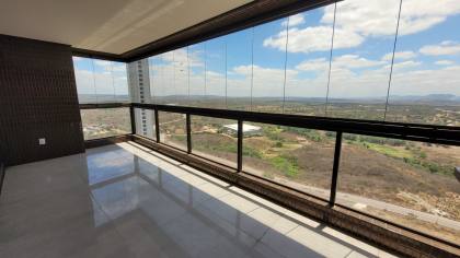 Apartamento à venda com 3 suítes mais DCE, no bairro Mirante em Campina Grande