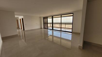 Apartamento à venda com 3 suítes mais DCE, no bairro Mirante em Campina Grande