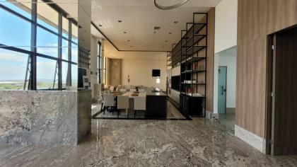 Apartamento à venda com 3 suítes mais DCE, no bairro Mirante em Campina Grande