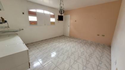 Casa residencial ou comercial para locação com 4 quartos, sendo 2 suítes no bairro Santo Antônio em Campina Grande