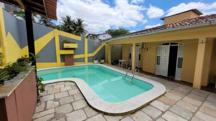 Casa residencial ou comercial para locação com 4 quartos, sendo 2 suítes no bairro Santo Antônio em Campina Grande