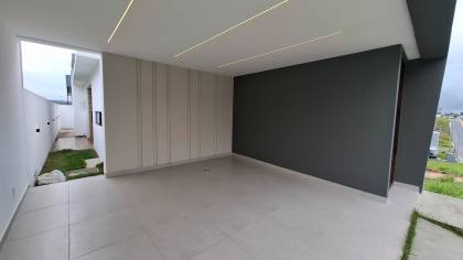 Casa de Condomínio à venda com 3 quartos, sendo 1 suíte, Giardino Bianco Condomínio