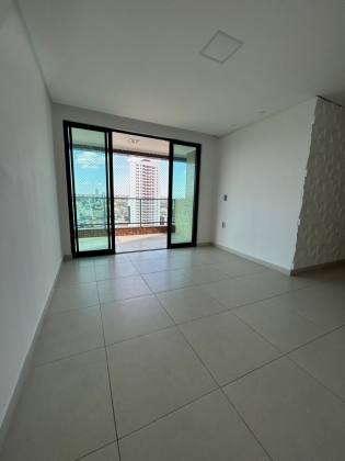 Apartamento à venda com 3 quartos, sendo 1 suíte, no Centro em Campina Grande