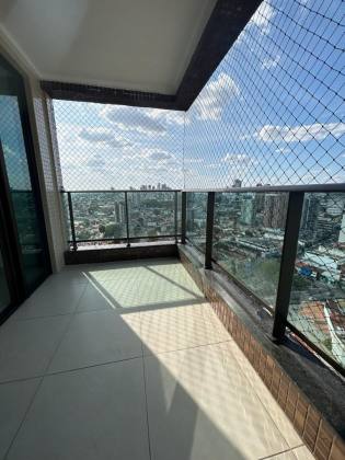 Apartamento à venda com 3 quartos, sendo 1 suíte, no Centro em Campina Grande