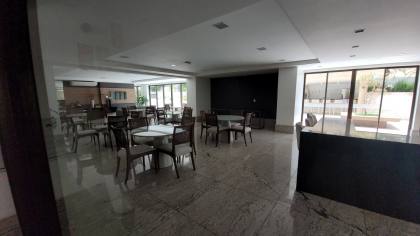 Apartamento à venda com 3 quartos, sendo 1 suíte, no Centro em Campina Grande