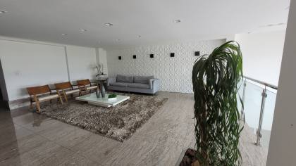 Apartamento à venda com 3 quartos, sendo 1 suíte, no Centro em Campina Grande