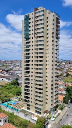 Apartamento à venda com 3 quartos, sendo 1 suíte, no Centro em Campina Grande