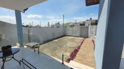 Casa à venda com 3 quartos, sendo 3 suítes no bairro Alto Branco em Campina Grande