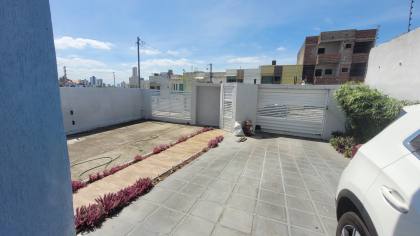 Casa à venda com 3 quartos, sendo 3 suítes no bairro Alto Branco em Campina Grande