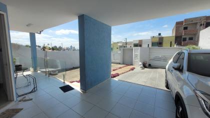 Casa à venda com 3 quartos, sendo 3 suítes no bairro Alto Branco em Campina Grande