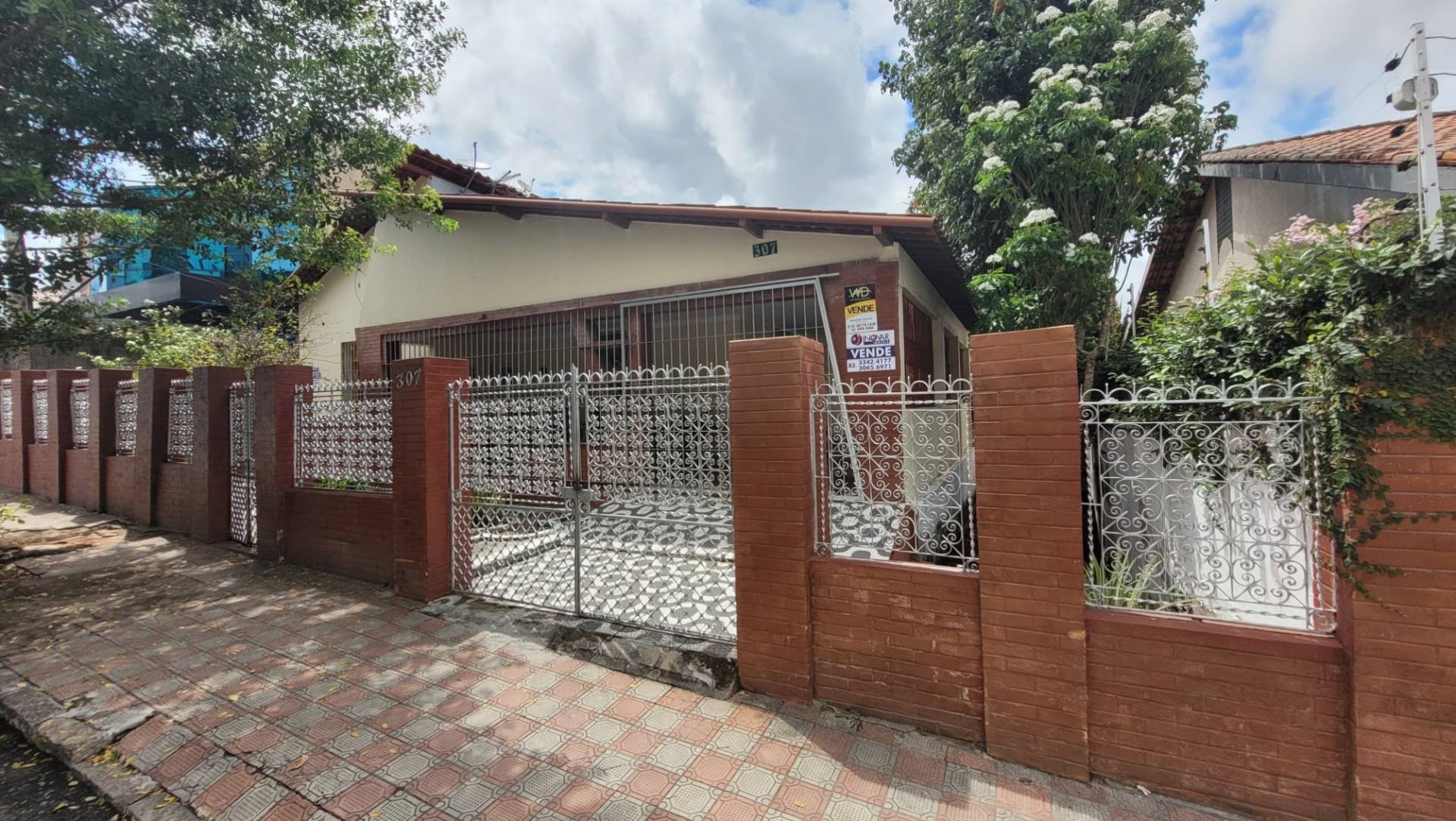 Casa à venda com 4 quartos no bairro Centro em Campina Grande