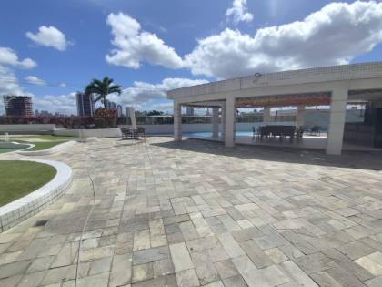 Apartamento à venda com 3 quartos, sendo 2 suítes no bairro Catolé em Campina Grande