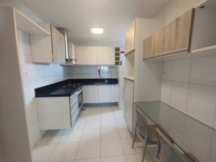 Apartamento à venda com 3 quartos, sendo 2 suítes no bairro Catolé em Campina Grande