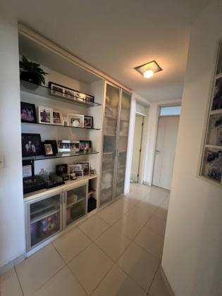 Apartamento à venda com 4 suítes no bairro Mirante, em Campina Grande