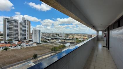 Apartamento à venda com 4 quartos, sendo 2 suítes no bairro Catolé em Campina Grande