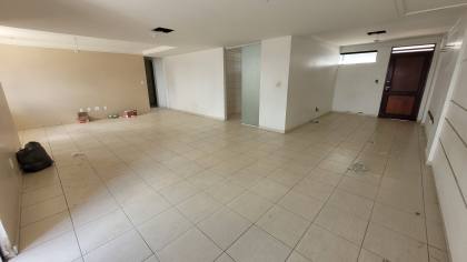 Apartamento à venda com 4 quartos, sendo 2 suítes no bairro Catolé em Campina Grande