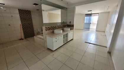 Apartamento à venda com 4 quartos, sendo 2 suítes no bairro Catolé em Campina Grande