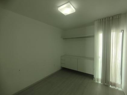 Casa duplex à venda com 3 quartos, sendo 1 suíte no bairro Mirante em Campina Grande