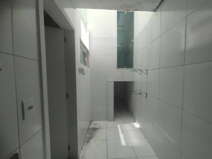 Casa duplex à venda com 3 quartos, sendo 1 suíte no bairro Mirante em Campina Grande