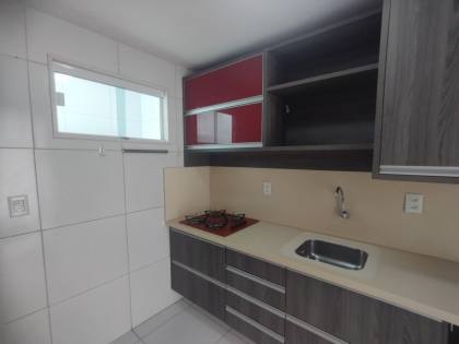 Casa duplex à venda com 3 quartos, sendo 1 suíte no bairro Mirante em Campina Grande